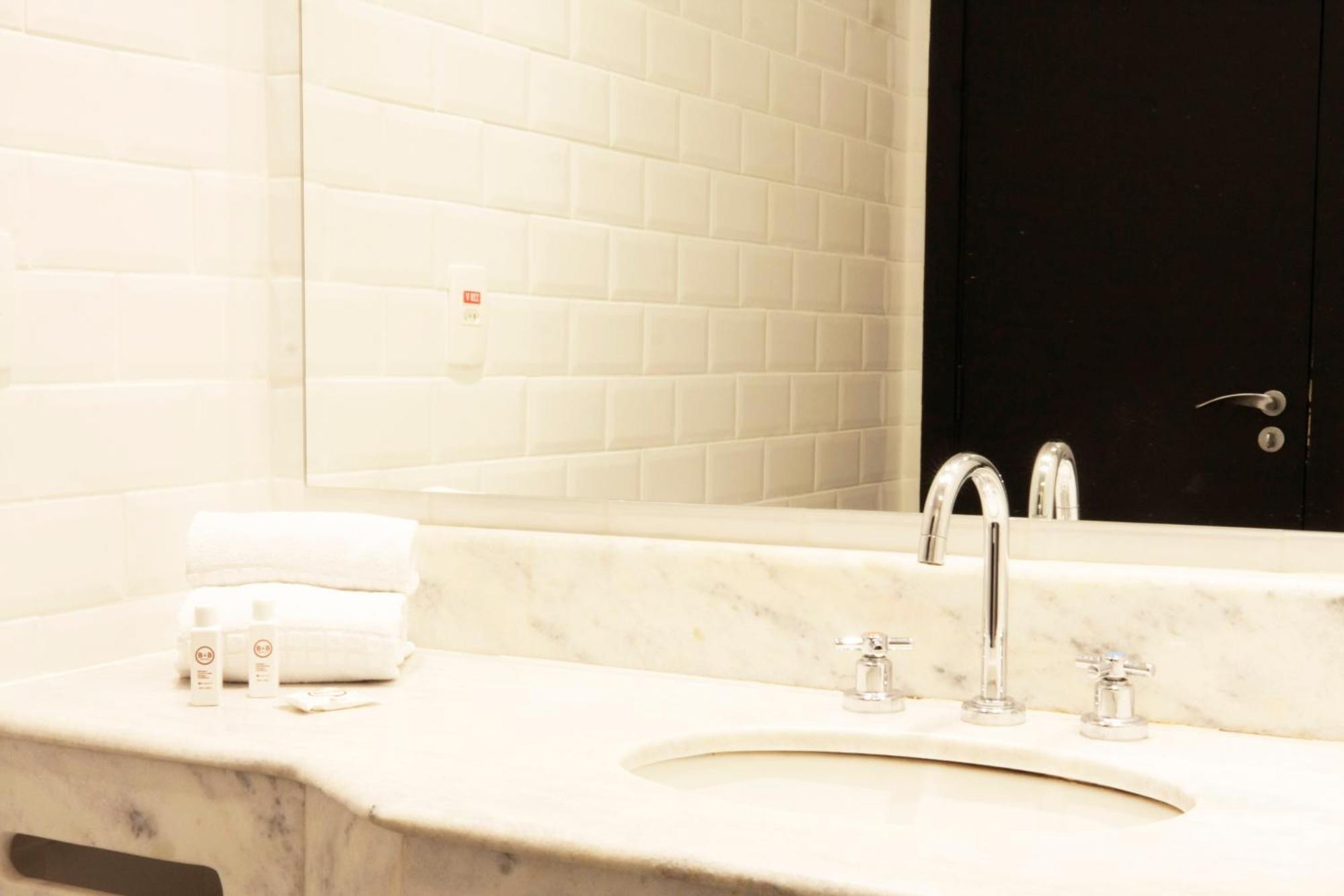 B&B Hotel เซาโจเซดอสกัมปอส ห้อง รูปภาพ